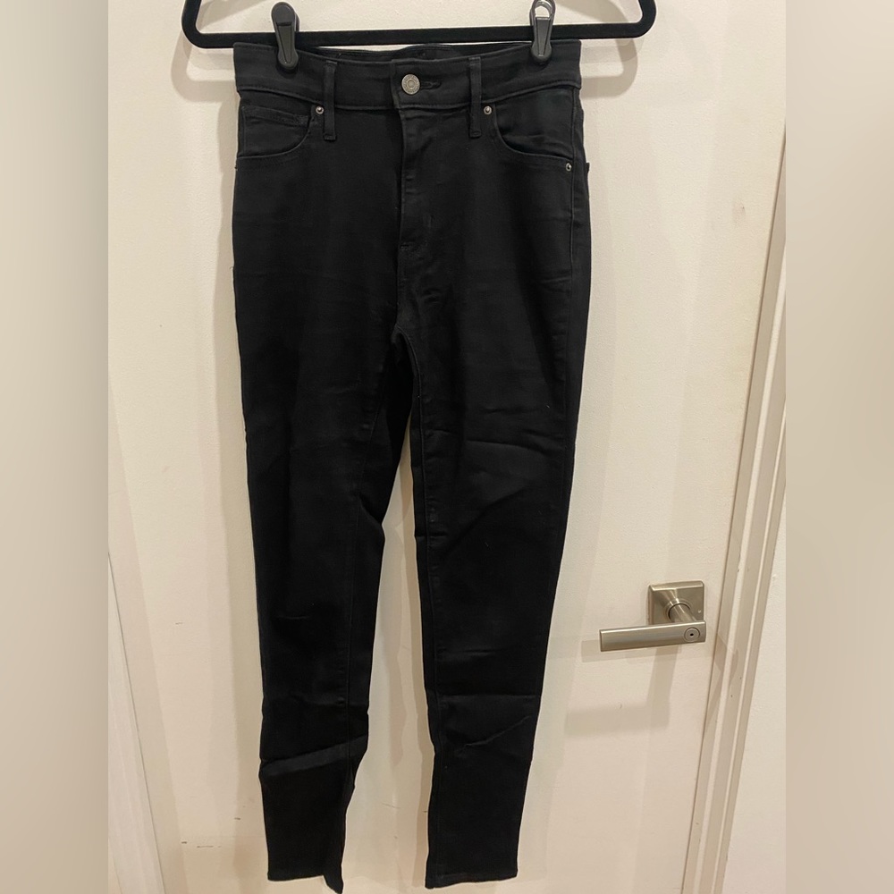 Levi’s 721 High Rise Skinny Jeans